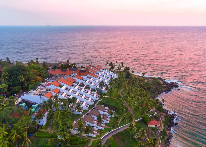 How to book Luxury Kerala Tour Packages 4 Luxury Kerala Tour Packages